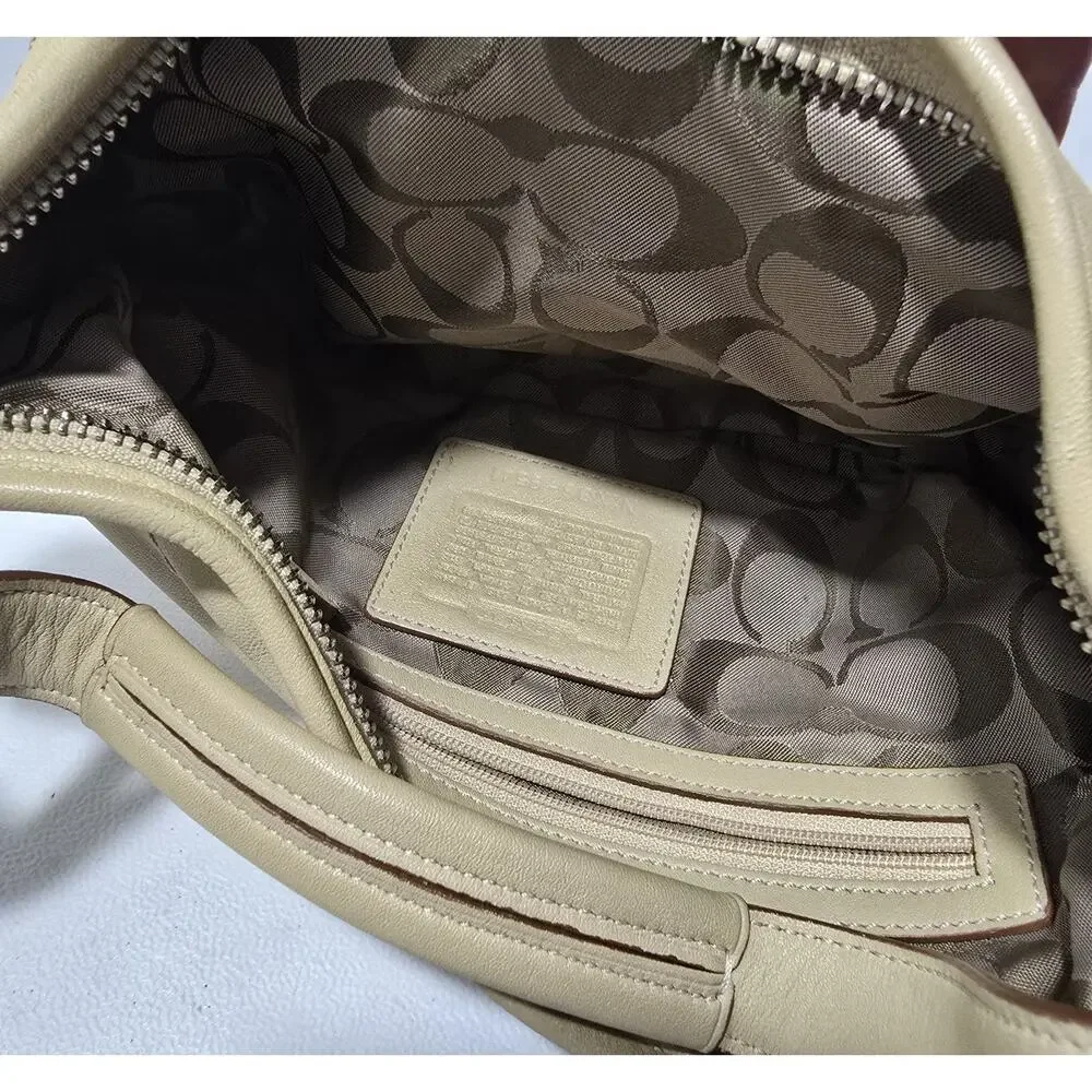 Vintage Coach Y2K Beige Leather Soho Hobo Shoulder Bag 9541 - Picture 13 of 15